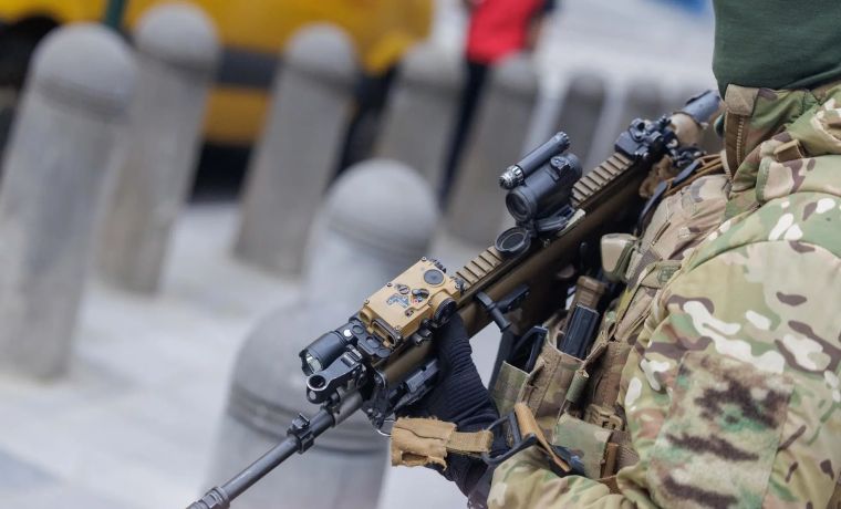 Bélgica mobiliza militares e polícias em resposta à onda de tiroteios em Bruxelas