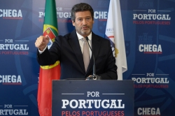Ventura diz que Luís Neves não tem condições para continuar no Governo e pede intervenção de Seguro