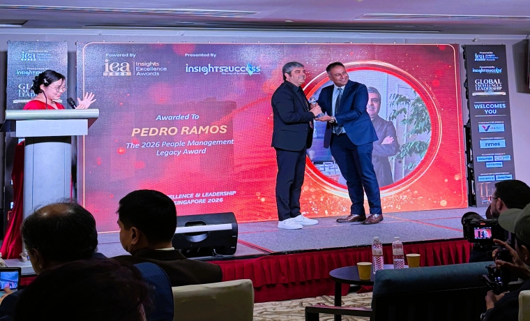 Português distinguido em Singapura com o prémio “The 2026 People Management Legacy Award”